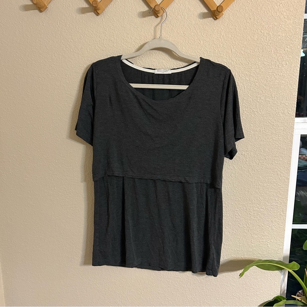 Small show women’s medium nursing short sleeve tee maternity